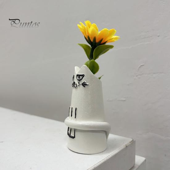 Small Fresh Cut Flower Vase Creative Cat Shaped Vase, Minimalist Cartoon Kitten Tabletop Planter for Dried Gifts Lovers Flowers, Mini Narrow