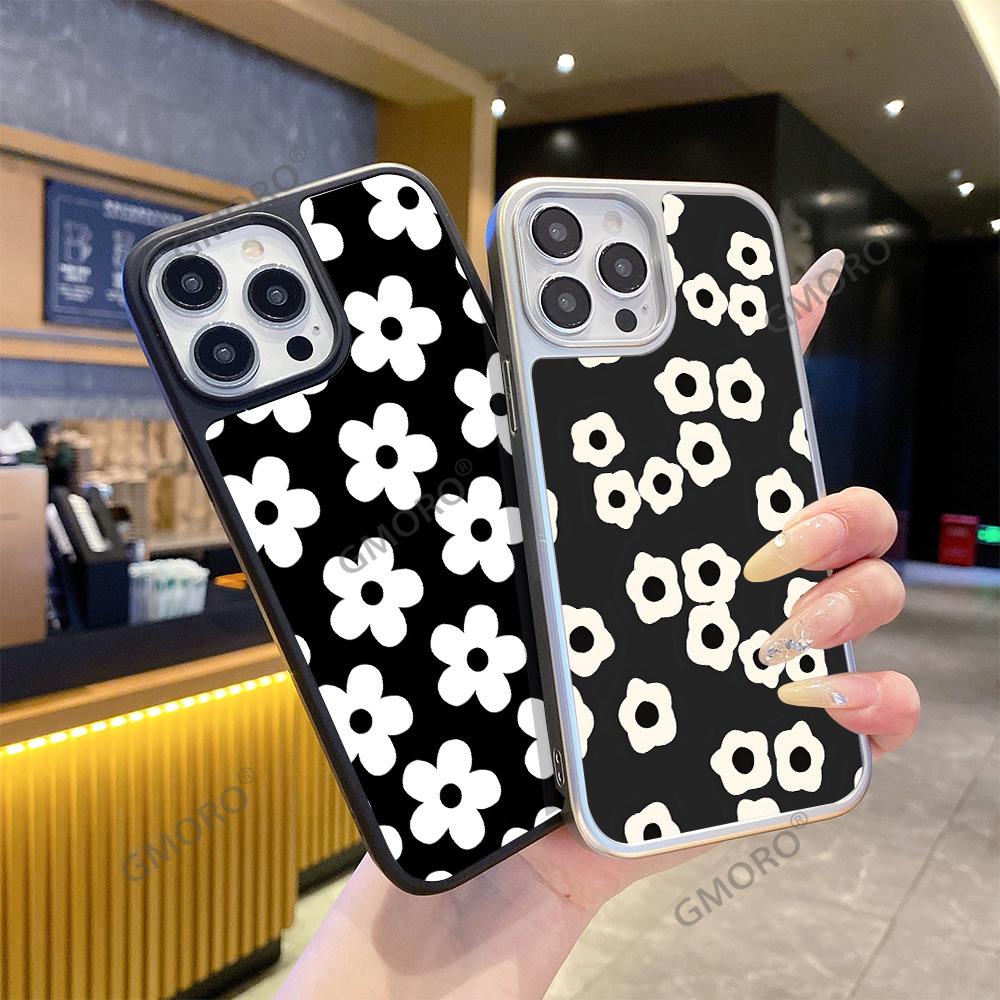 Simple Daisy Mobile Phone Case for iPhone16 Frosted Glass Apple 17 Large Hole Protective Case