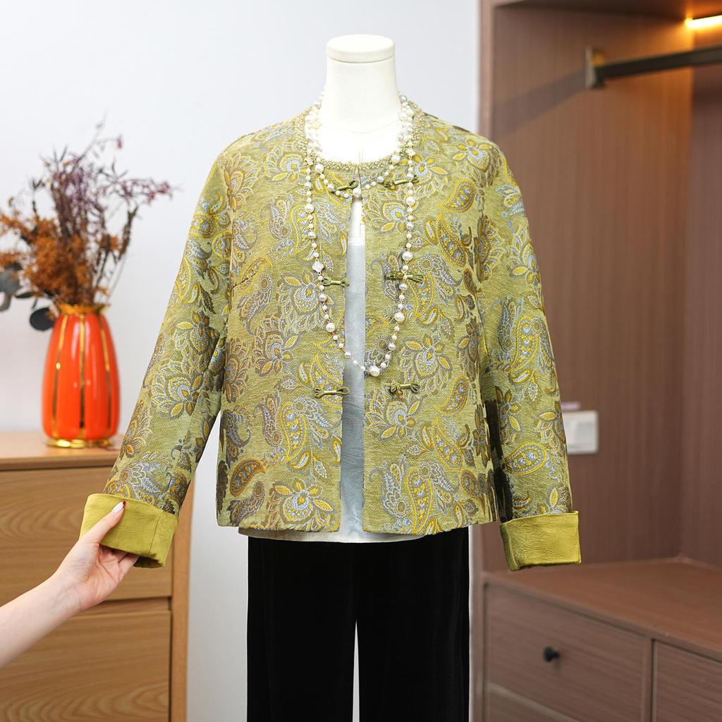 2026 Elegant Floral Embroidered Retro Jacket for Middle-Aged Women