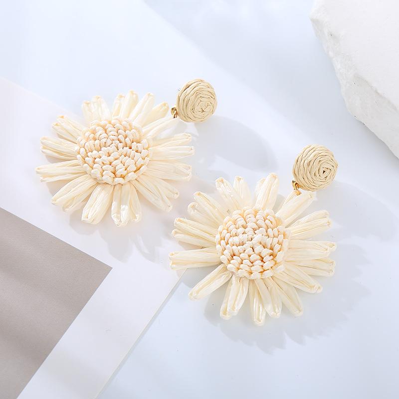 Fashionable Earrings Woven Chrysanthemum Earrings Feminine Temperament Fresh Personality Sunflower Earrings