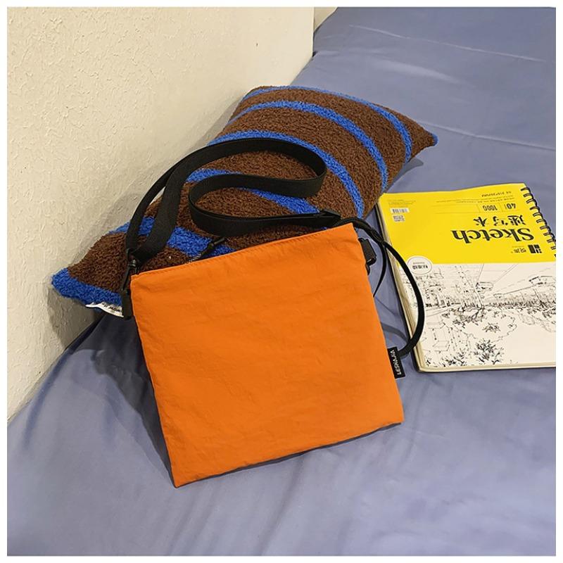 Outdoor Messenger Bag Men's and Women's Versatile Leisure Travel Storage Bag Shoulder Bag Portable Handbag