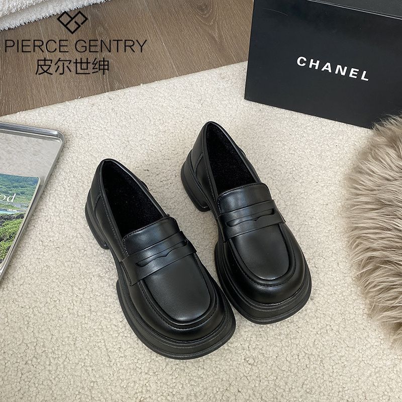 Soft-soled retro British style autumn and winter women's 2025 new round head versatile thick-soled heightening loafers