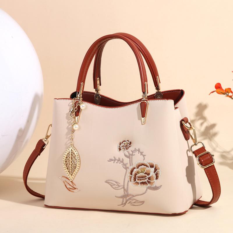 

Сумки Женские в национальном стиле вышитые женские сумки Новые универсальные сумки Сумки для мам Свадебные сумки Сумки кроссбоди женские Сумки прилив бежевый