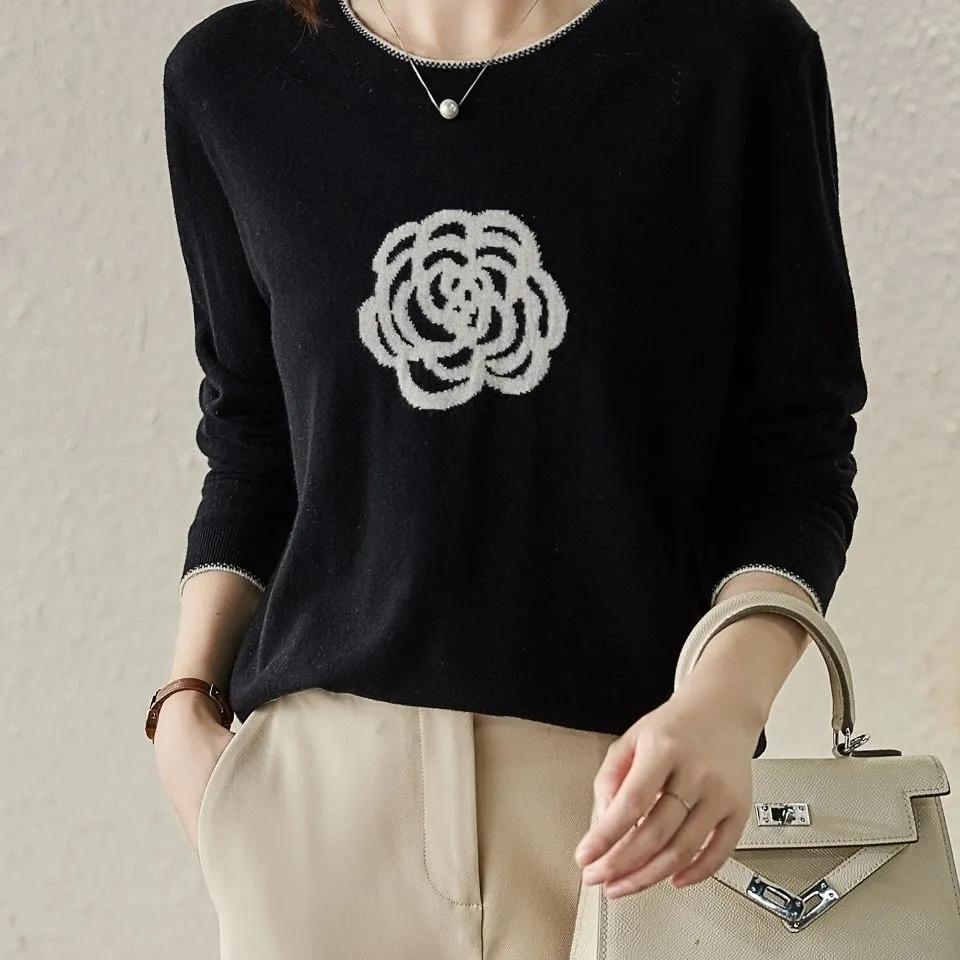 Spring Autumn Women's Round Neck Embroidery Contrast Color Wool Knitted Sweater Elegant Jacquard Type