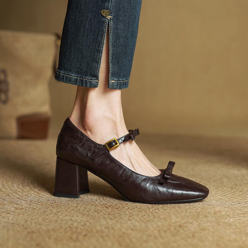 Casual solid color leather large size shoes small leather shoes new women's fashion single shoes square head buckle comfortable beef tendon soft sole