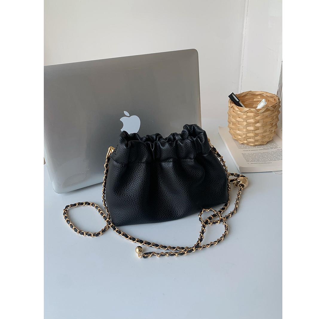 Новые модные сумки через плечо женские текстурные однотонные сумки на цепочке нишевые женские веб-сумки знаменитостей трендовые сумки высокого качества сумки через плечо чёрный