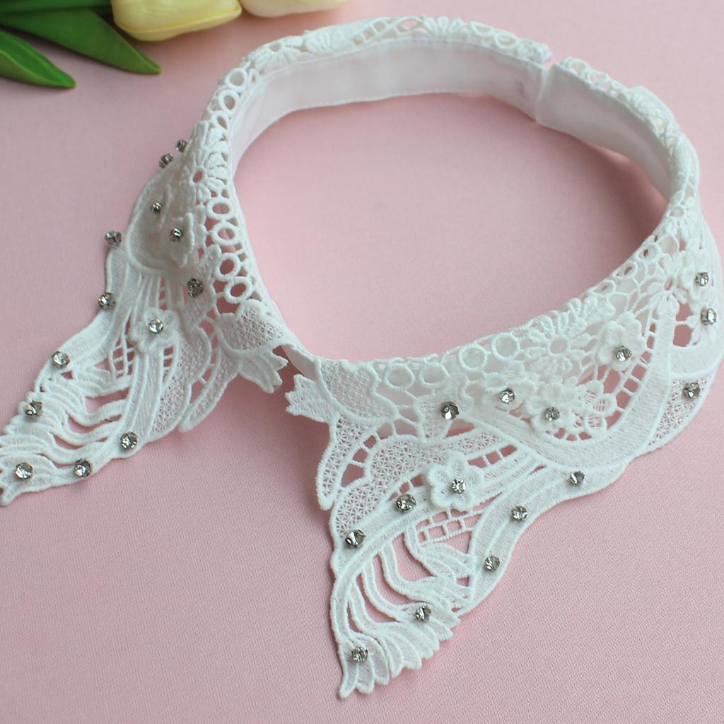 1 piece of elegant embroidered fake collar for ladies, featuring a double-layer wavy lace collar with beaded and rhinestone deta