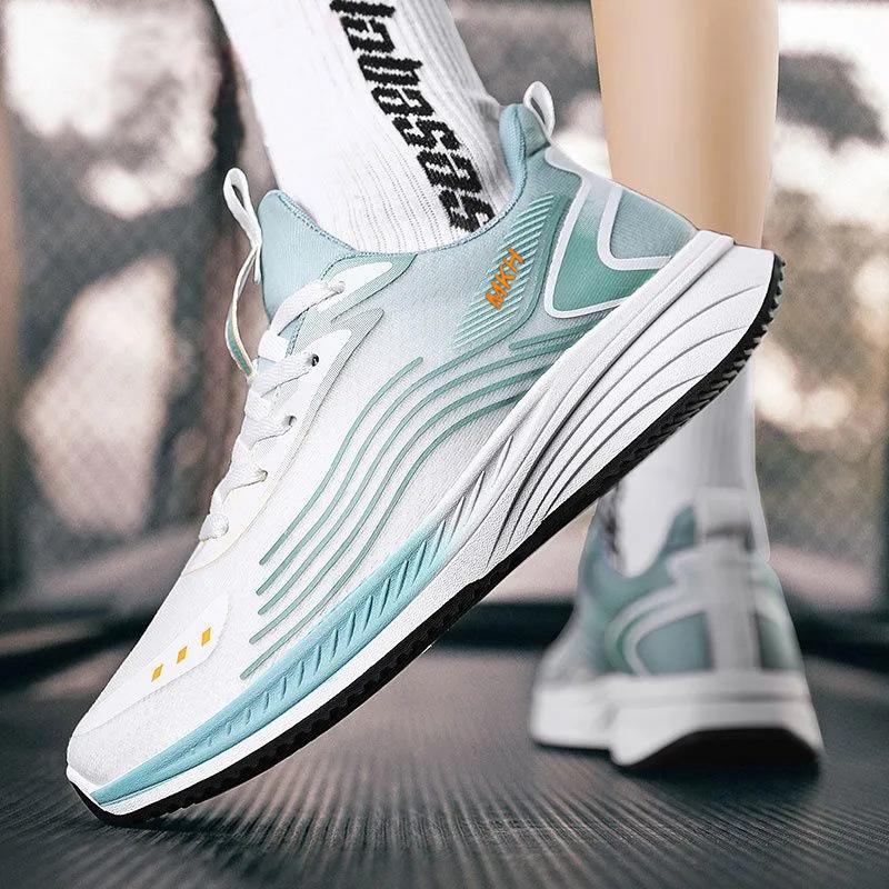 Men's shoes summer new breathable versatile casual sports shoes soft-soled student running shoes Korean version of dad shoes