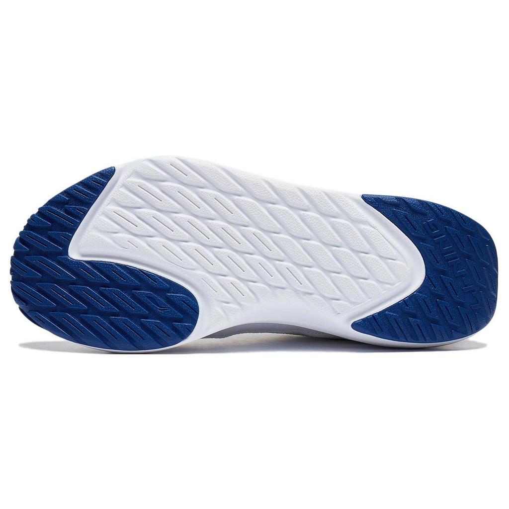 Li Ning SOFT ELEMENT Comfortable Cushioning Breathable Low top Casual Shoes Men's Standard White AGLT179-3