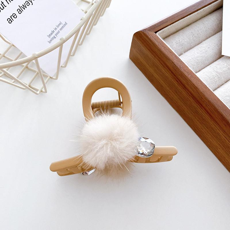 Elegant Large Faux Fur Hair Claw Clips With Sparkling Rhinestones And Pearl Details Light Brown Small