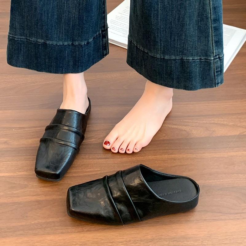 2026 New Summer Women Mules Genuine Leather Men Shoes Cover Toe Shoes Squared Toe Low Heel Sandals Pleated Modern Slippers