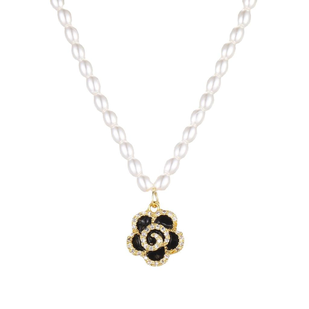Design Full Diamond Camellia Necklace Women'S Light Luxury Versatile Style Pearl Chain Accessories