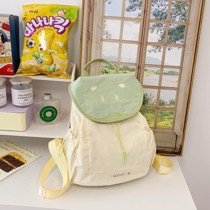 

Рюкзак женский большой вместимости повседневный контрастный цвет маленький свежий студенческий классная сумка модный легкий дорожный рюкзак зелёный