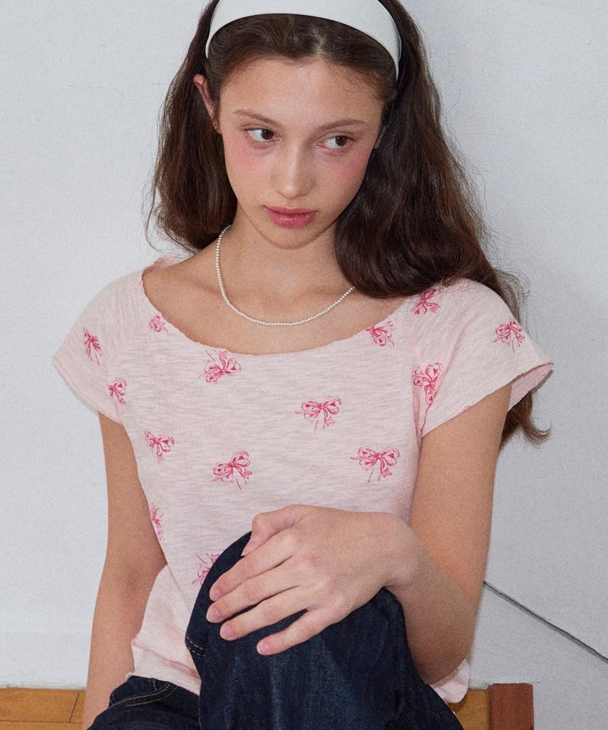Loginaenloji Ribbon Printed Round Shoulder T-Shirt Pink