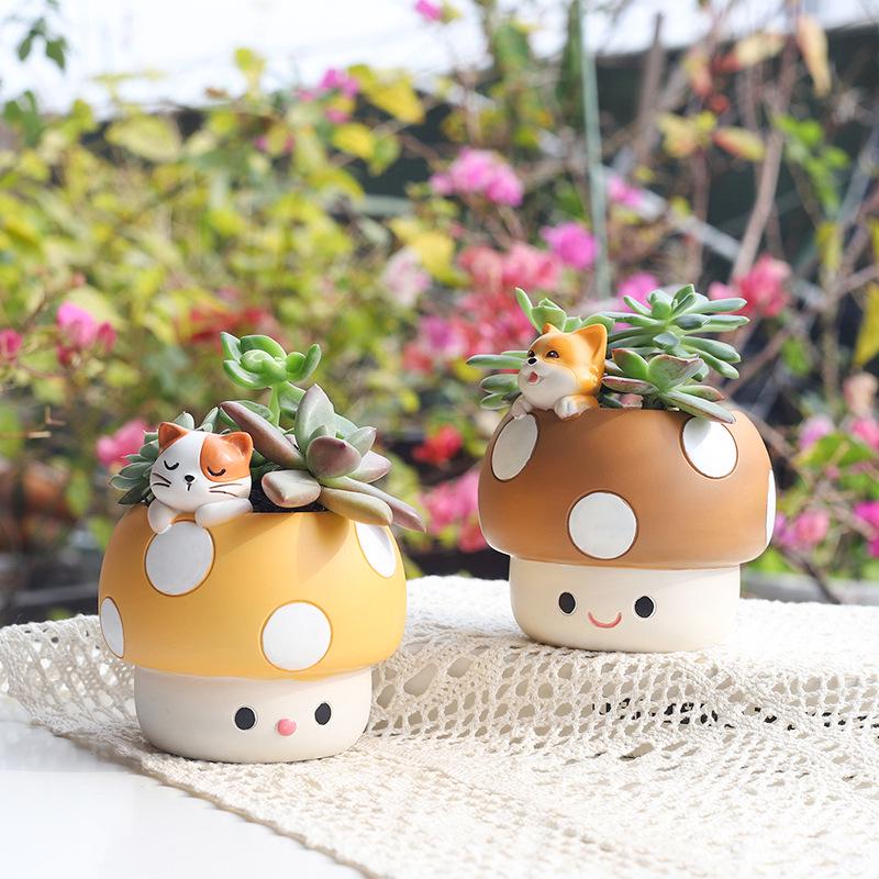 Mushroom Fun Resin Flower Pot - Creative Gardening Succulent Planter for Desk or Table