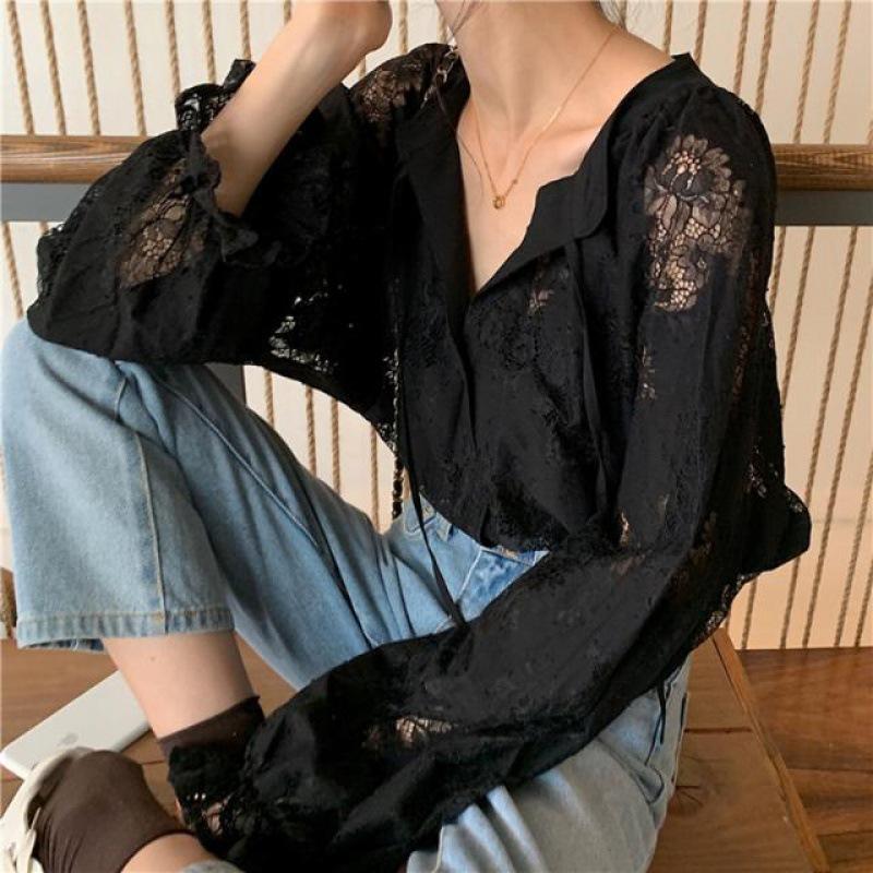 Primavera e outono camisa de fundo de renda feminina fina tamanho grande camisa de manga comprida oca camisa solta barriga cobrindo topo