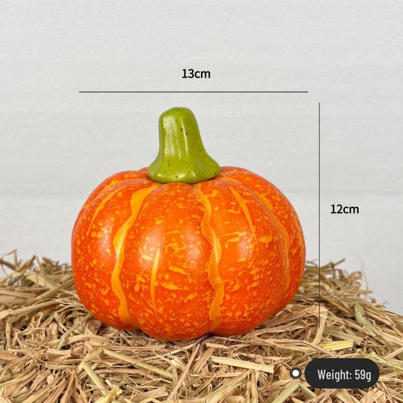 Pumpkin Harvest Festival Props: Farmhouse Halloween Decoration for Mall Displays and Room Ornaments