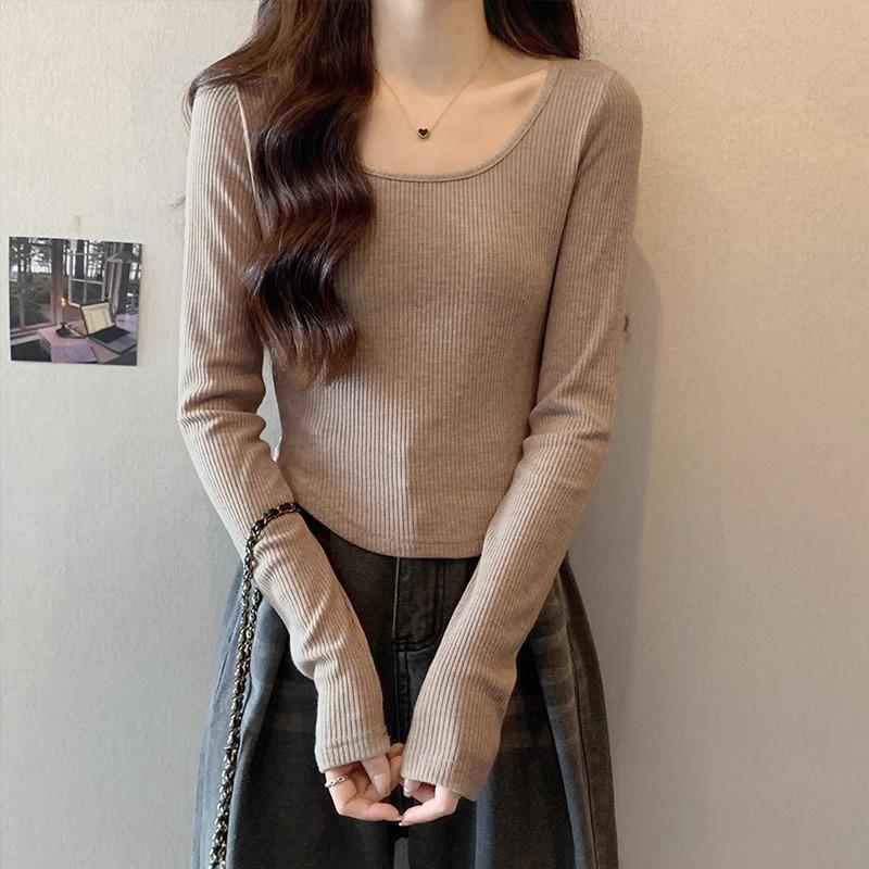 Retro U-hals langermet T-skjorte for kvinner, høst Maillard-bekledning, buet fald, slim-fit kort ensfarget undertrøye topp