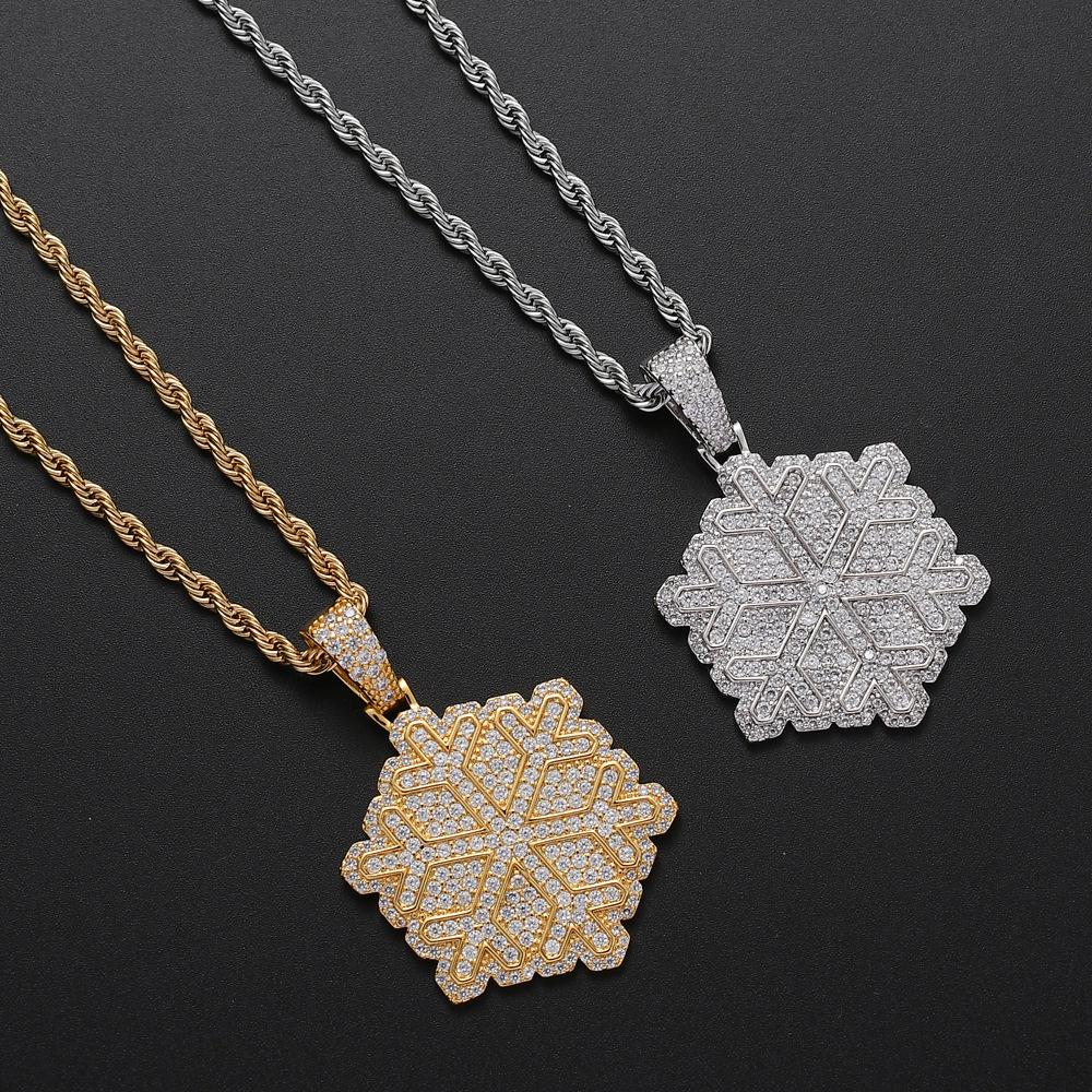 Halskette mit Schneeflocken-Anhänger: Hip-Hop-Schmuck mit Zirkon-Einlage aus Kupfer - Europäischer & Amerikanischer Stil, Weihnachts-Rapper-Accessoires.