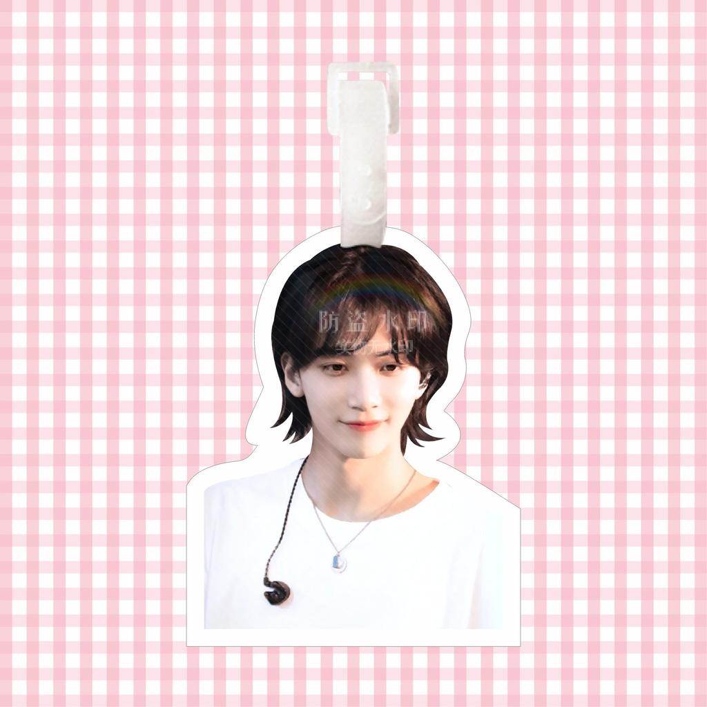 Yoon Jeonghan Seventeen Luggage Tag Keychain Ornament