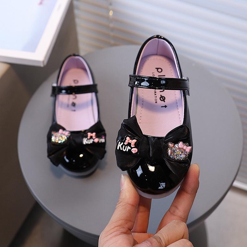 2026 Little Girls' Princess Bow Leather Shoes - New Spring/Autumn Style