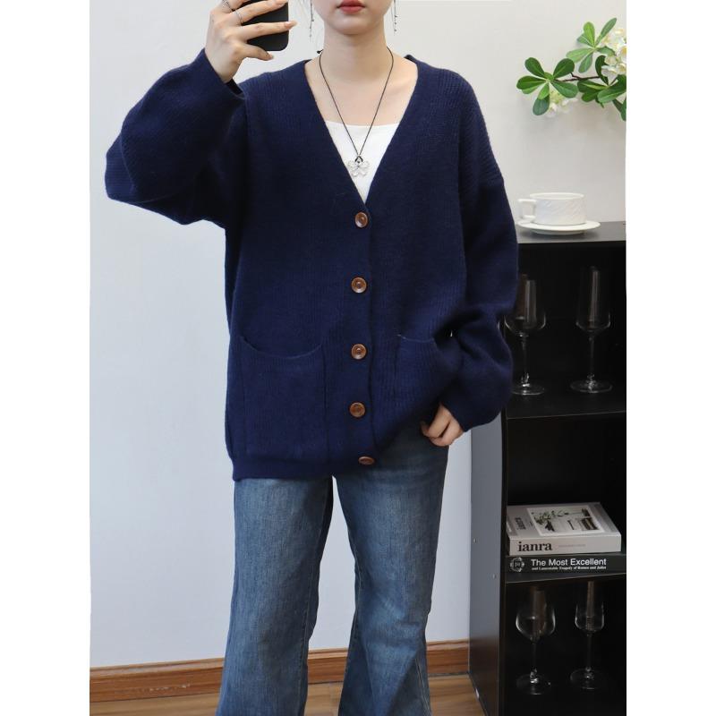 Autumn and winter new retro loose lazy wind knitted cardigan V-neck high-end sweater jacket women