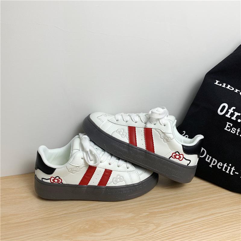 Platform white shoes women's 2025 new spring popular student leisure sports board shoes increase height versatile women's shoes