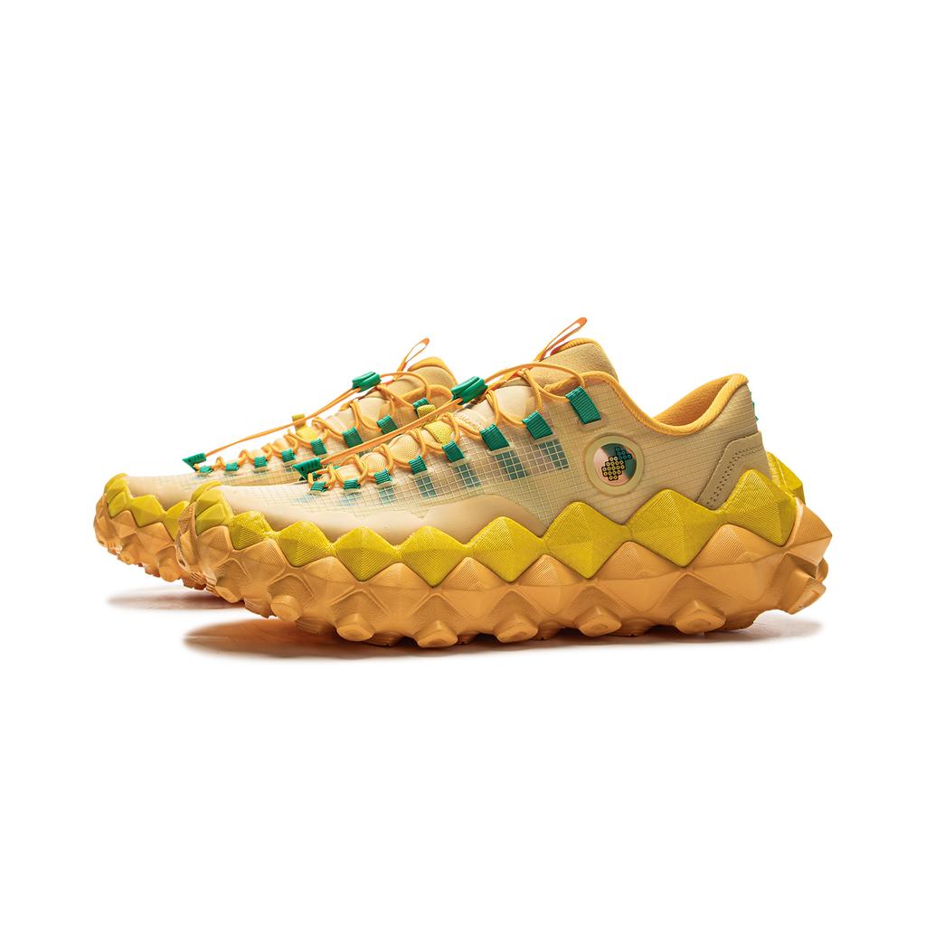 Li Ning Chuan Shan Trend Sports Shock Absorption Comfortable Low Top Casual Shoes Unisex Casual Shoes Gold AZGV113-4