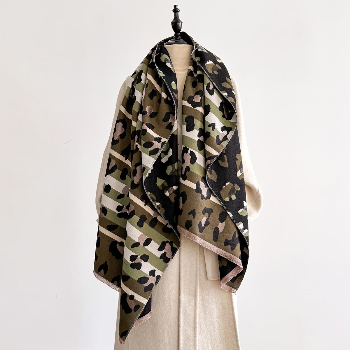 

Women Thickening Imitation cashmere Scarves Fashion Designer Leopard Print Beautiful Soft Satin Shawl Neckerchief Scarf