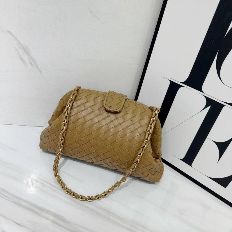 Vintage Classic Clip Chain Bag Cowhide Woven Bag Cloud Bag Underarm Shoulder Dinner Hand Shell Bag