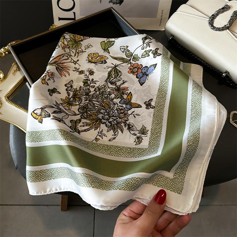 Leopard Print Small Square Scarf Imitation Silk Headscarf Scarf Printed Silk Scarf Neck Protection Scarf Professional Lady