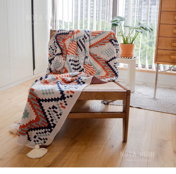 Bohemian Ethnic Knitted Throw Blanket - Nordic Shawl, Air Conditioning Cover, Tassel Bed End Blanket for Homestay.