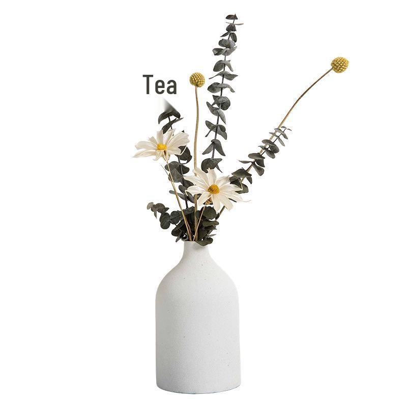 Nordic Ceramic Vase for Dried Flowers - Ideal for Living Room and Dining Table Decor; Perfect As Photo Props and Literary Ornaments.