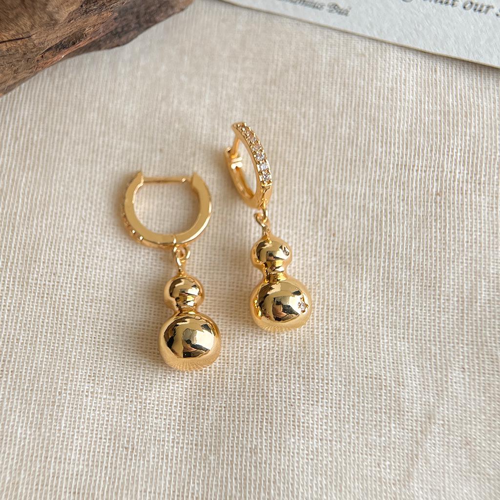 

FuLu Personalized Chinese Style 3D Gourd Earrings with Zirconia Studs - Elegant Luxury Jewelry for Women