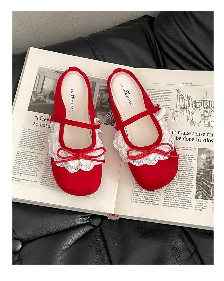 French retro lace Mary Jane shoes women's spring and summer new temperament shallow mouth half drag with skirt tide
