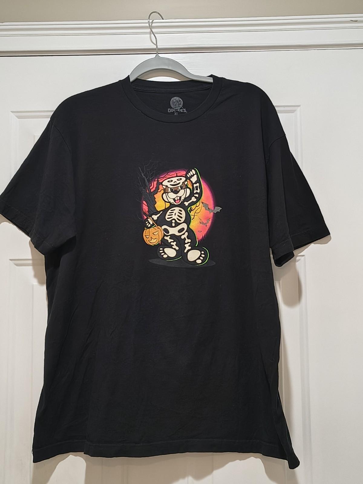 Buc-ees Halloween Can t Talk Right Now I Am Doing Spooky Stuff Graphic Shirt ... Unisex T-Shirt XXXL