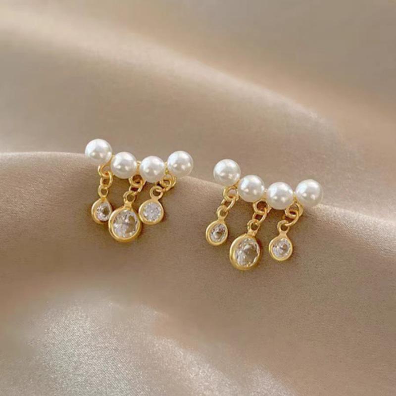Elegant Zircon Pearl Earrings: French Retro Luxury Studs for Women