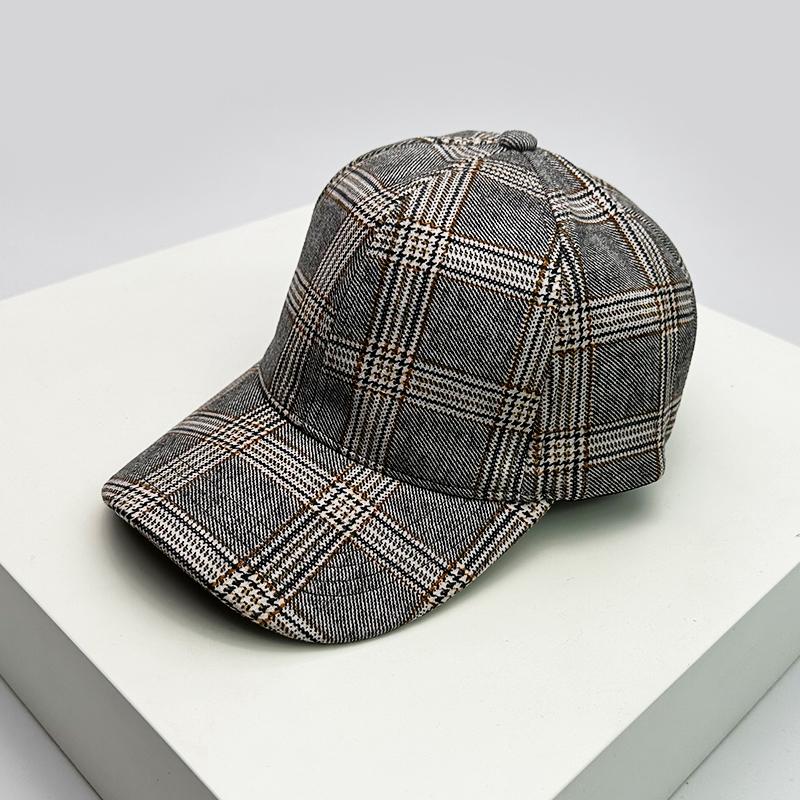 Autumn and Winter Men Women New Versatile Stripe British Baseball Caps Check Fashion Cotton Warm Soft Houndstooth Retro