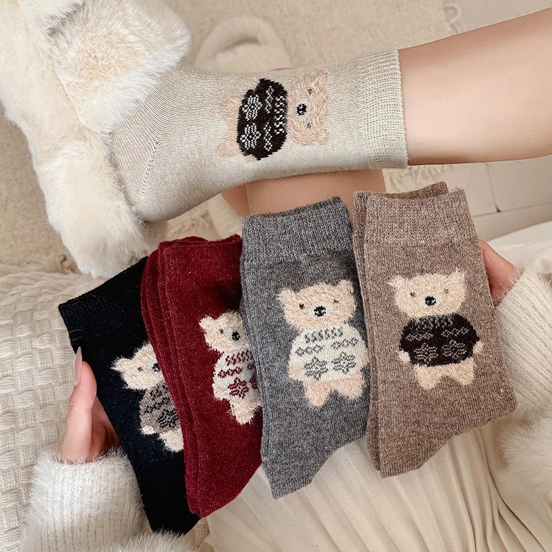 Wool Socks Children'S Medium Tube Socks Season Warm, Piled And Thickened To Keep Warm Cute Cartoon Flocked Bear Stockings Women