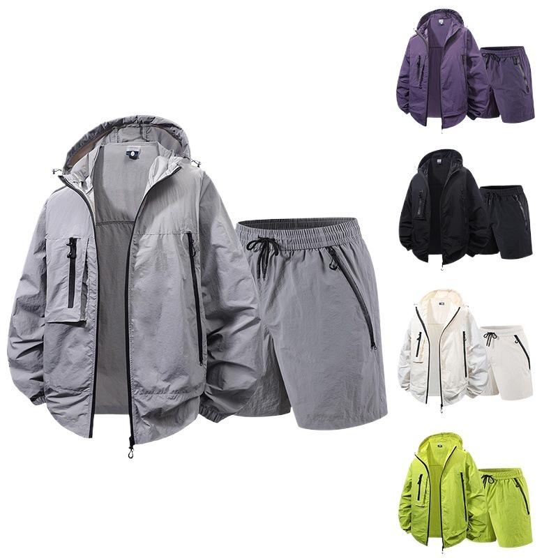 Men's Summer Fashion Sports Set: Casual Cool Five-Point Pants and Sun Protection Top.