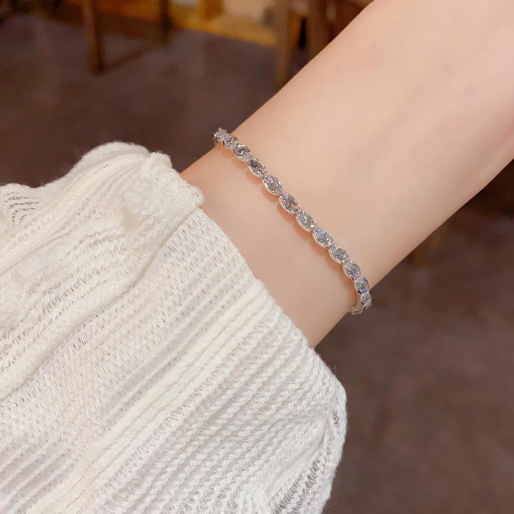 ASERIO Bracelet for Women, 14K Gold Plated, Hypoallergenic, Tennis Bracelet with Cubic Zirconia, Gold and Silver, Elegant and Sparkling.