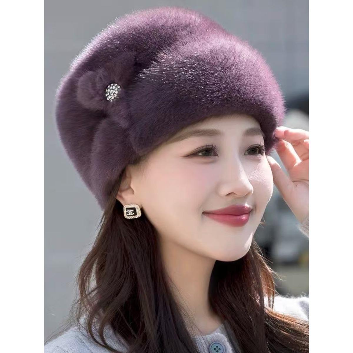 

Жіноча стильна шапка з імітації норки на осінь та зиму з теплою та модною шапкою-носком One Size