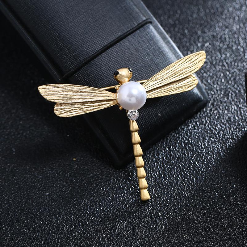 Luxury temperament dumb gold brooch female morrow plant pearl flower pin suit simple brooch with jewelry