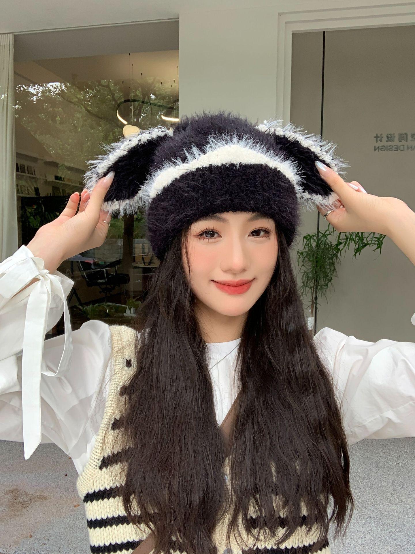 

New cute bear ears plush hat warm ear protector wool hat winter versatile knitted hat чорний
