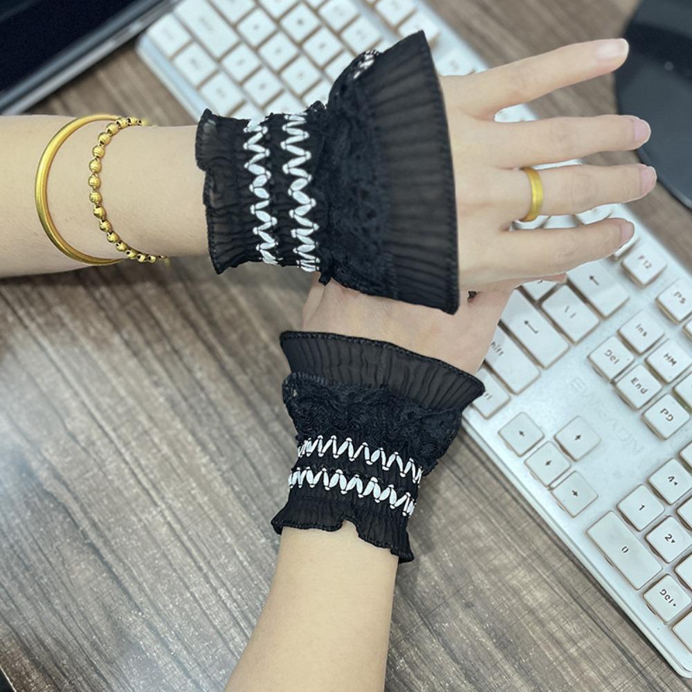 Comfortable Lace Ruffled Wrist Detachable Fake Sleeves Cuffs  Daily Accessory