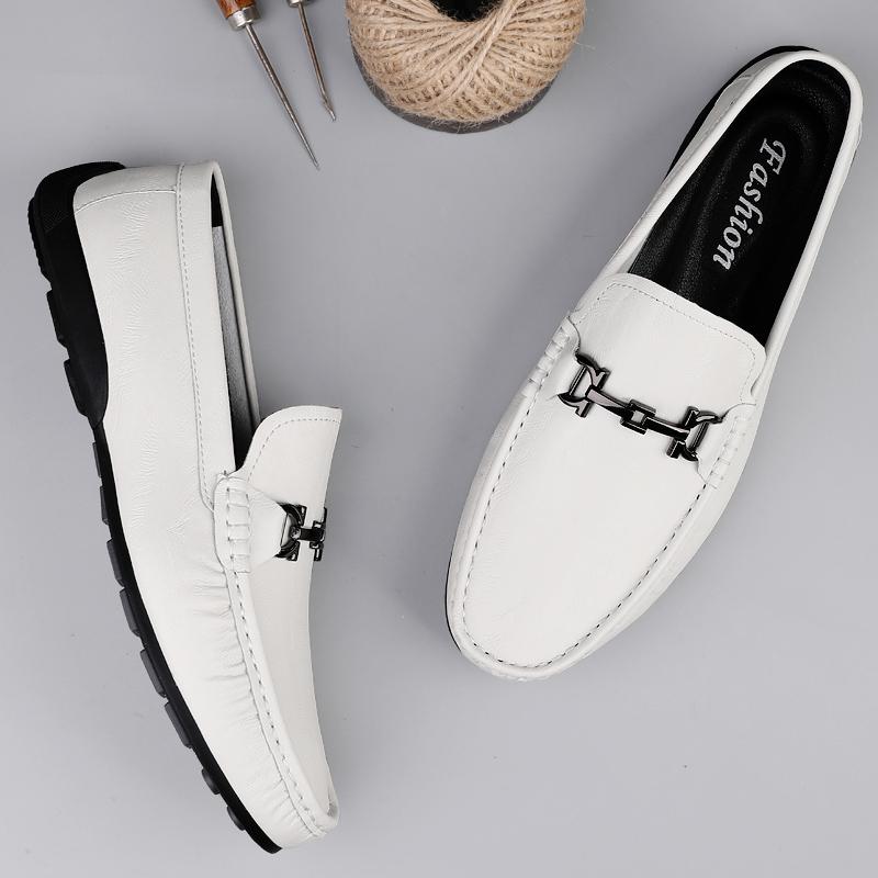 Fashion Genuine Leather Loafers for Men Ultra-light Soft-Soled Moccasins Breathable Slip on Flats Comfy Metal Buckle Male Driving Shoes