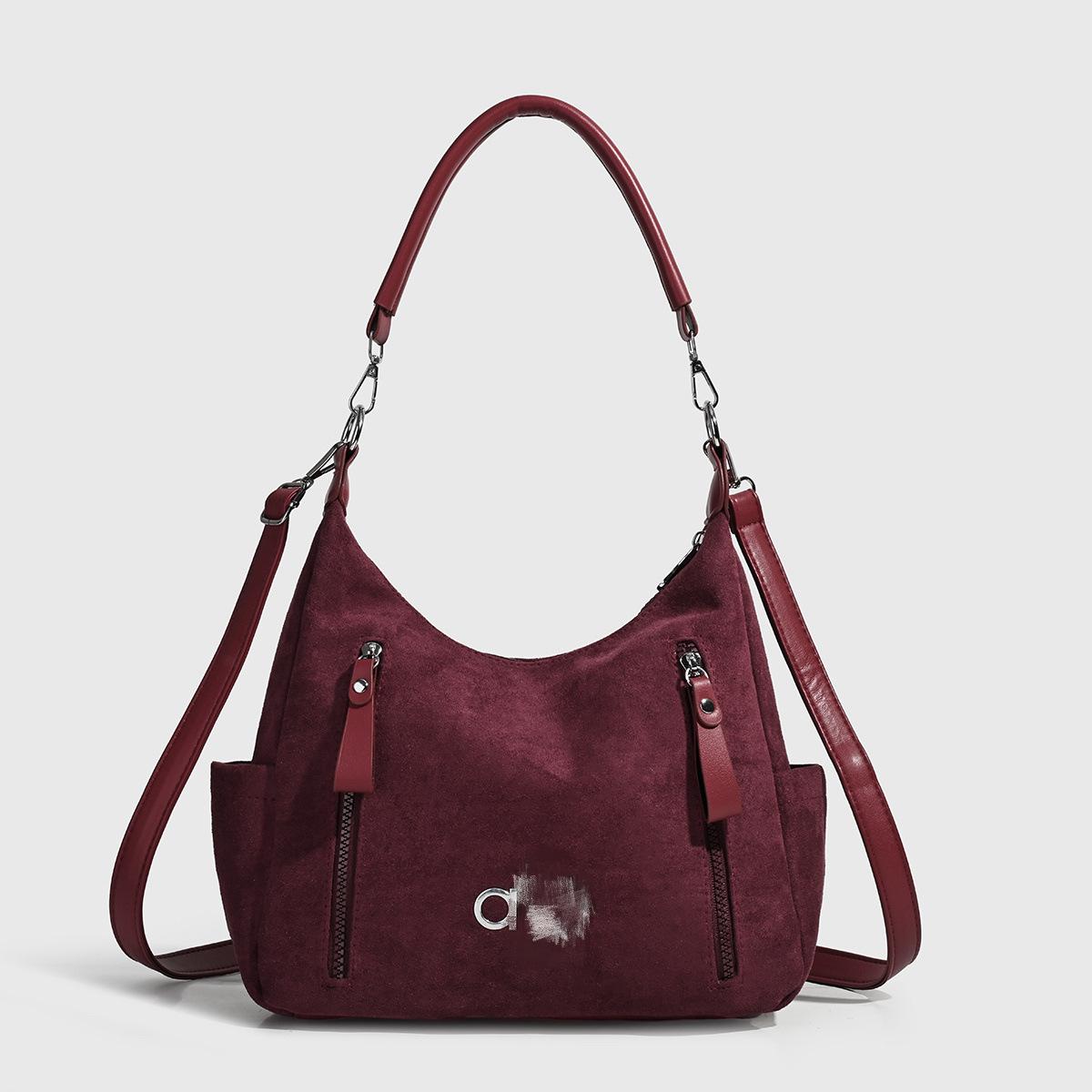 

Alo Women s Lightweight Crossbody Bag: New Style Casual Single Shoulder Underarm Bag 28x24x11 cm красный