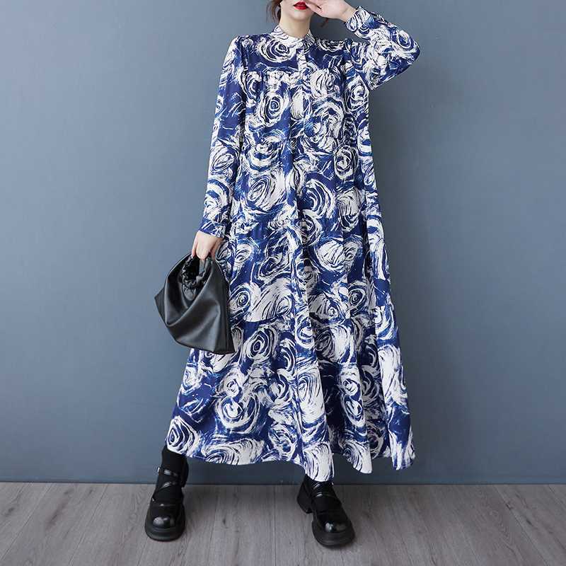 Women's Loose and Fashionable Long Sleeved Mid Length Dress
