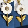 Keychain Pendant Sparkling Rhinestones Inlaid Flower Shape Key Chain Exquisite with Lobster Clasp Hanging Design Keyring Backpack Accessory Rhinestone