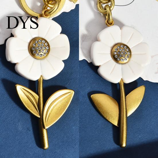 Keychain Pendant Sparkling Rhinestones Inlaid Flower Shape Key Chain Exquisite with Lobster Clasp Hanging Design Keyring Backpack Accessory Rhinestone